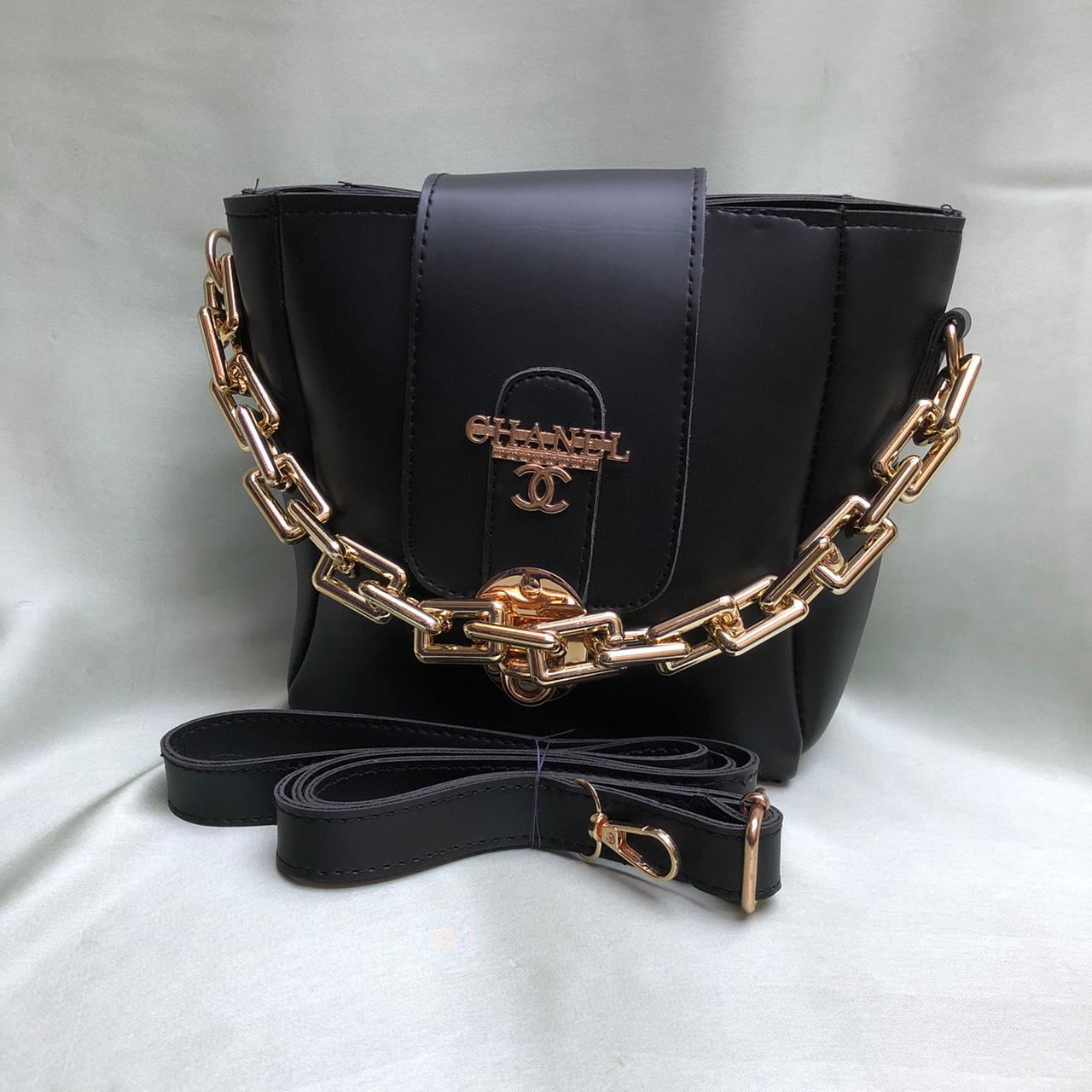 Chain Cross Body Bag Color-Black